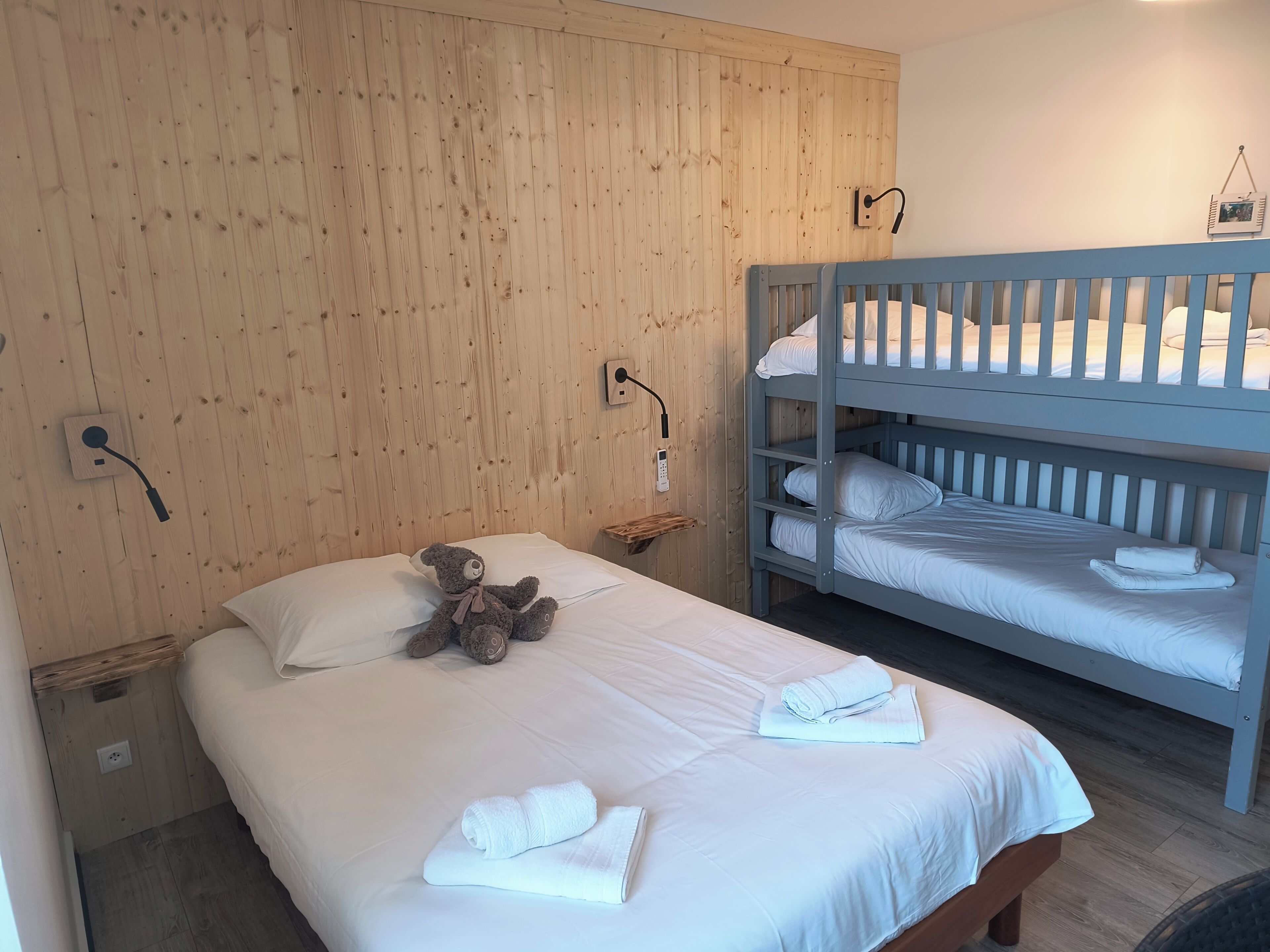 Phòng 4, nhiều giường, không hút thuốc | Phòng cách âm, nôi (giường cho trẻ sơ sinh) miễn phí 