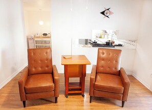 Interior - Terrific 30-Day Furnished for Fun and Remote Work (Fort Worth)