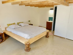 5 bedrooms, WiFi, bed sheets - Gite DE Groupe 14 Personnes "La Noue D'øléron" (Dolus-d'Oléron)