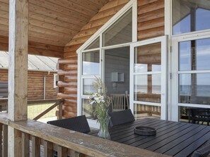 Outdoor dining - "Stille" - 10m from the sea by Interhome (Allinge)