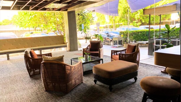 Lobby sitting area - Reddoorz @ Insular Square Mandaue City (Mandaue)