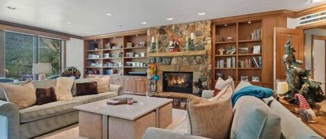 TV connectée, cheminée