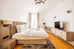 4 室のベッドルーム、アイロン / アイロン台、旅行用ベビーベッド、WiFi