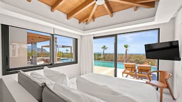 Villa Anassa | Memory foam beds, in-room safe, blackout drapes, iron/ironing board
