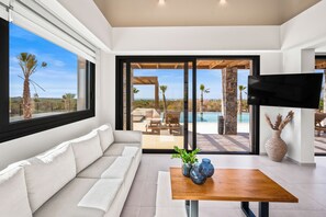 32-inch Smart TV with satellite channels - Temma Villas (Hersonissos)