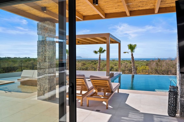 Luxury Villa, 4 Bedrooms, Private Pool | Teres/patio