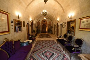 Lobby - 1860 KADIEVİ (Ürgüp)