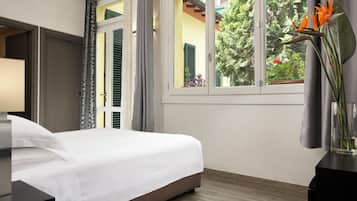 Doppia Superior, patio, vista giardino | Copriletto in piuma, una cassaforte in camera, con stile personalizzato