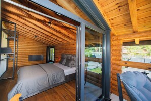 4 Schlafzimmer, Zimmersafe, Bügeleisen/Bügelbrett, kostenloses WLAN