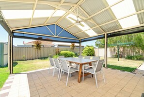 Exterior - Sandpiper House (Broadwater)