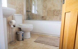 Hair dryer, towels - Two Bedroom Thatched cottage (Upavon)