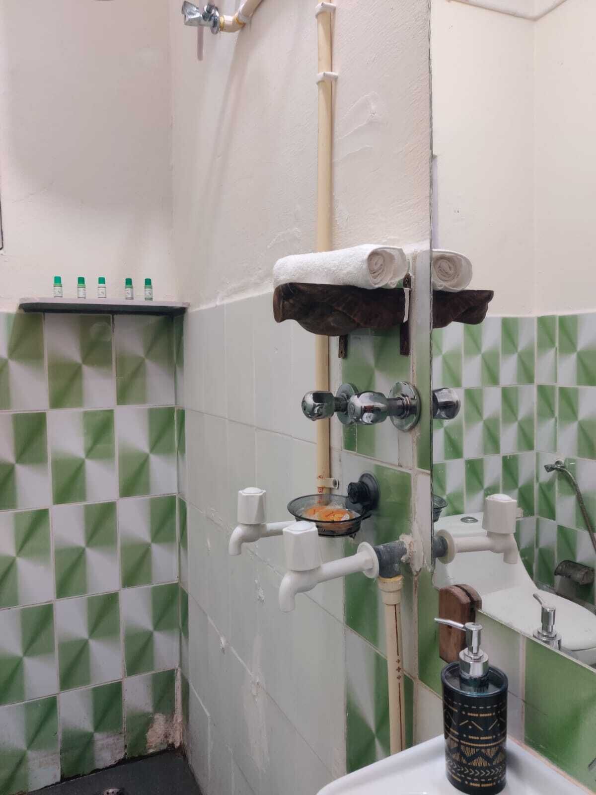 Shower, towels, soap, shampoo