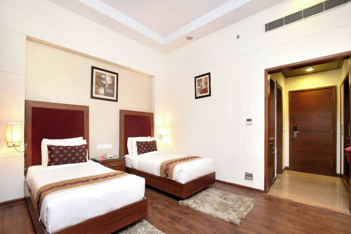 Free WiFi, bed sheets
