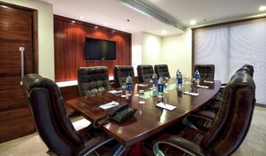 Restaurant - Goroomgo Hotel Starwood Resorts HP (Baddi)