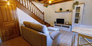Smart TV, fireplace - Charming rural house Casa Zalo for 2-4 people in Mestas de Con (Cangas de Onís)