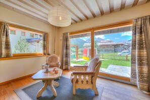 2 bedrooms, Internet - Alpino Ski In-ski out 10m (Livigno)