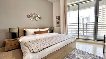 1 slaapkamer, een bureau, een strijkplank/strijkijzer, wifi