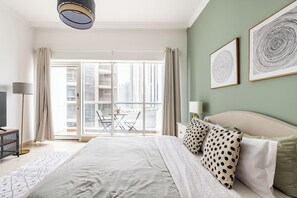 1 chambre, bureau, fer et planche à repasser, Wi-Fi