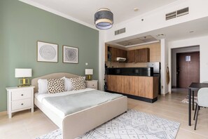 1 bedroom, desk, iron/ironing board, WiFi