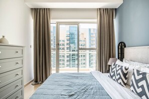 1 chambre, bureau, fer et planche à repasser, Wi-Fi