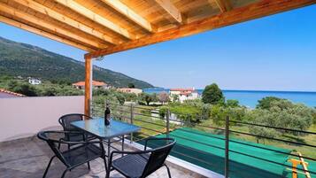 Monolocale Deluxe, vista mare | Terrazza/patio