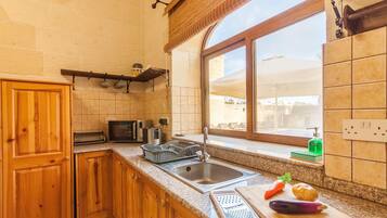 House | 5 bedrooms, Internet