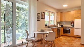 Kühlschrank, Ofen, Herdplatte, Geschirrspüler