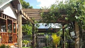 Front of property - Titanic's Nipa Huts by Hiverooms (Moalboal)