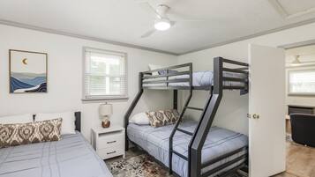 2 dormitorios, tabla de planchar con plancha, wifi gratis y ropa de cama