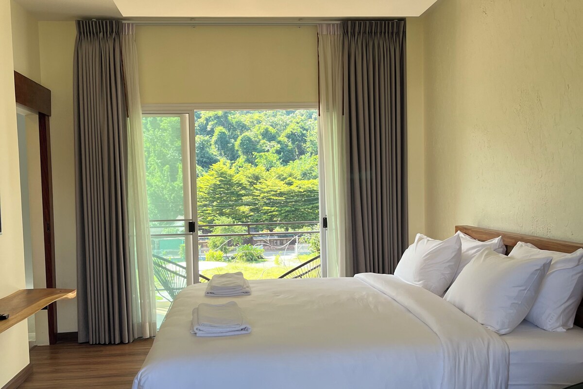Super Deluxe Room