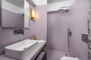 Double Room, Courtyard View | Bathroom | Shower, towels - 4U Rhodes (Rhodes)