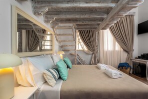 Deluxe Room, Courtyard View | Blackout drapes, soundproofing, iron/ironing board, free WiFi - 4U Rhodes (Rhodes)