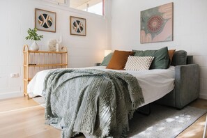 1 bedroom, iron/ironing board, travel cot, WiFi