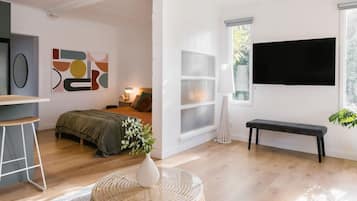 1 bedroom, iron/ironing board, travel crib, WiFi