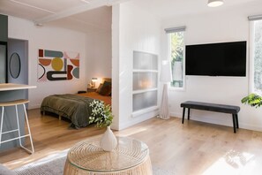 1 chambre, fer et planche à repasser, lit parapluie, Wi-Fi