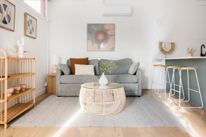 The Byron - Luxury Seaside Kingston Park Studio - Glenelg