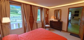 1 chambre, fer et planche Ă repasser, Wi-Fi, draps fournis