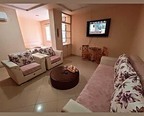 免费 WiFi、床单