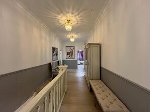 Villa Premium, vista al jardín | 12 habitaciones y ropa de cama 