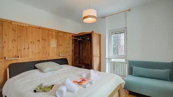 Perhehuoneisto, useita makuuhuoneita (Comfort Tra Fiume E Pini) | 2 makuuhuonetta, vuodevaatteet