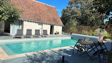 Piscine extérieure, piscine chauffée