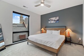 Basic Apartment - CozySuites at Block20 (Indianapolis)