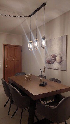 Interior - Modern Elegant Apt in Glyfada w Balcony (Glyfada)