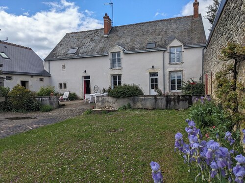 Town house, quiet, spacious