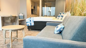 高級雙人房, 露台, 花園景 | 高級寢具、羽絨被、迷你吧、房內夾萬