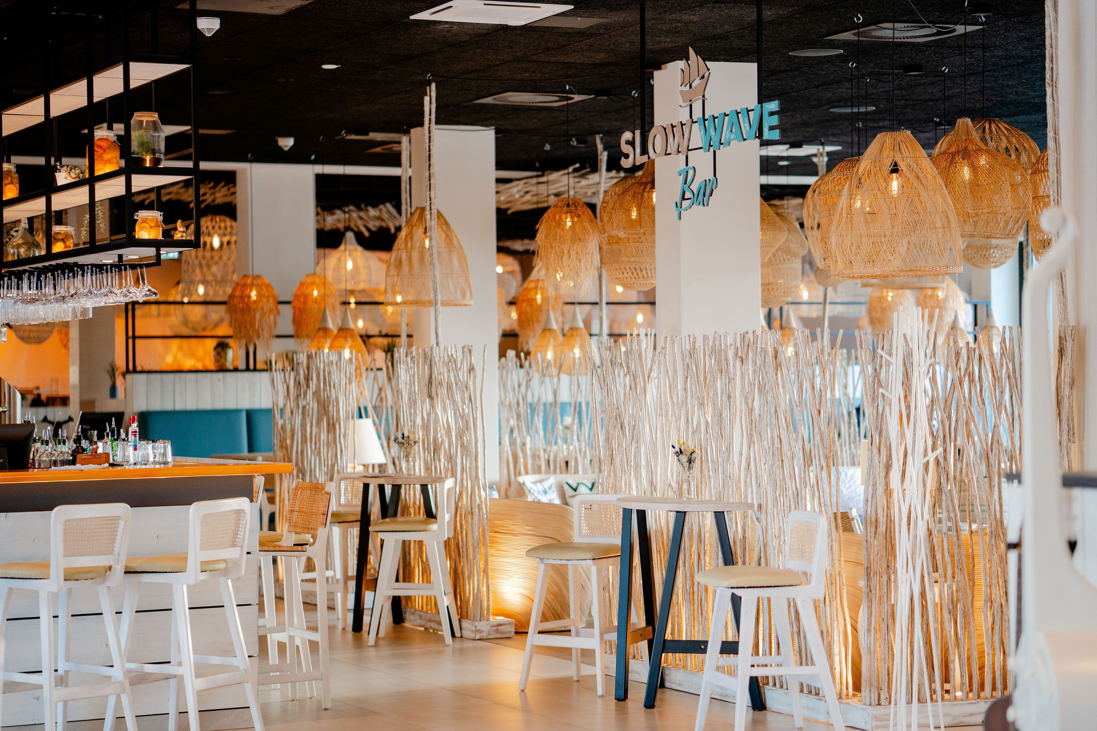 Abre todos los días (con vistas a la piscina)