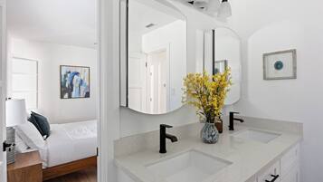 4 bedrooms, iron/ironing board, travel crib, WiFi