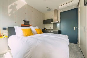 1 chambre, bureau, Wi-Fi gratuit, draps fournis