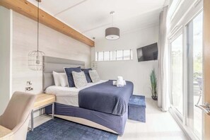 2 dormitoris, planxa i posts de planxar, un bressol de viatge i wifi 