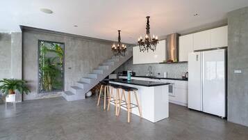 Design Villa, 3 Bedrooms, Hill View | Private kitchen | Fridge, microwave, oven, stovetop